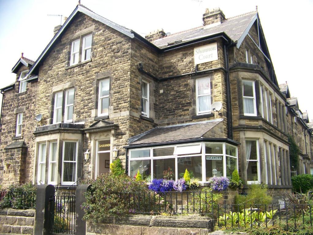 Shannon Court Harrogate Exteriör bild